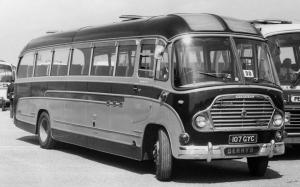 Bedford SB3 Duple Super Vega 1960 года